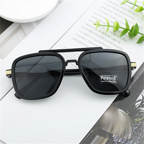 Damen moderne Sonnenbrille mit quadratischem Rahmen Brehn