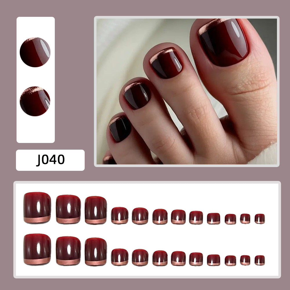 Fußnagelkunst mit Elegantem Metallic-Finish Brehn