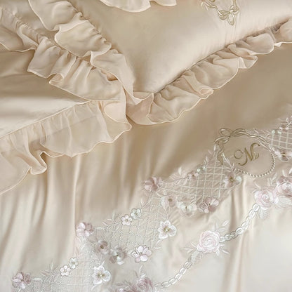Romantisches Rüschensaum Satin-Mischung Floral Bestickte Bettwäsche Set