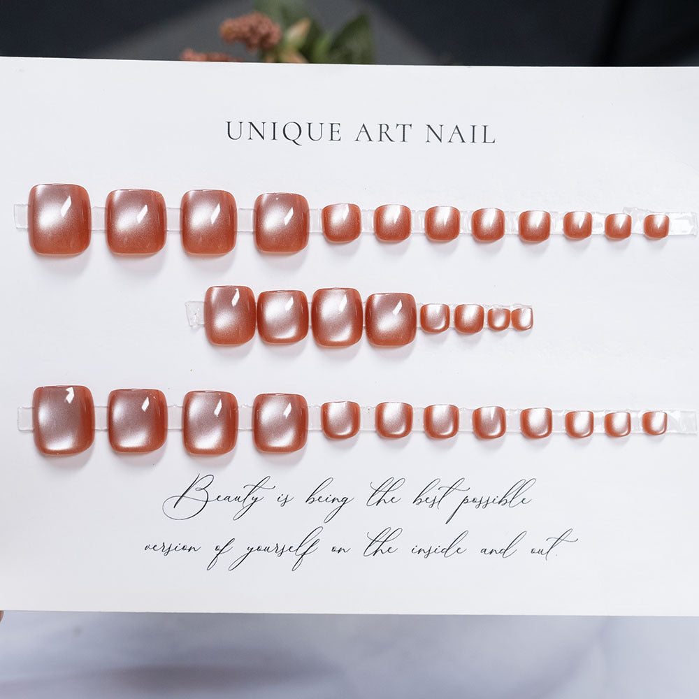 Dekorative Strass-Fußnagelkunst Brehn