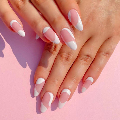 Kunstvolle Stiletto-Nägel mit eleganten Farbstrukturen Brehn