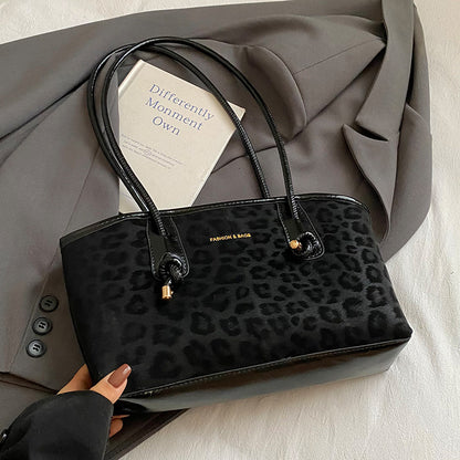 Texturierte Handtasche