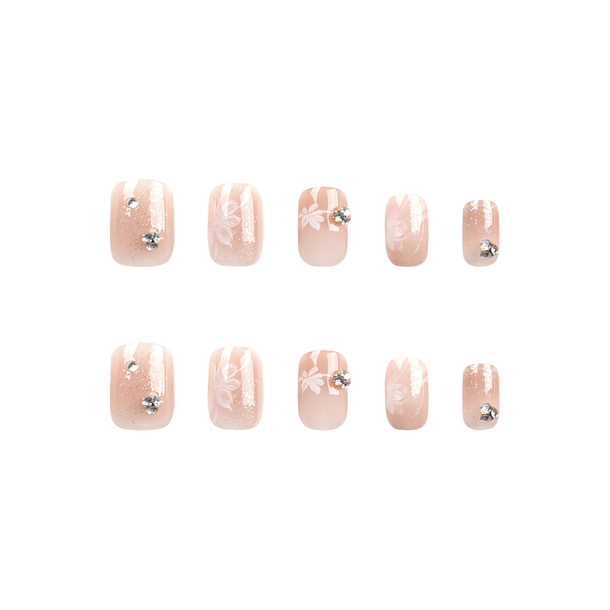 Elegante Nagelkunst mit holografischen Akzenten und floralen Verzierungen Brehn