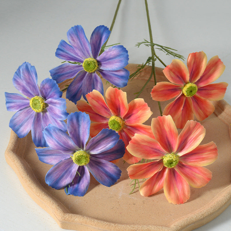 Dekorative Künstliche Florale Cosmos Anordnung