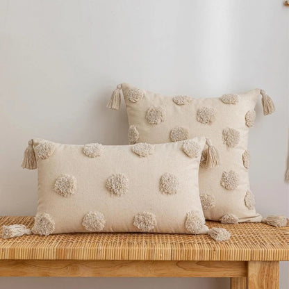 Quadratischer Baumwoll-Leinen Kissenbezug mit 3D‑Pompon‑Tufting und Eckquasten Brehn