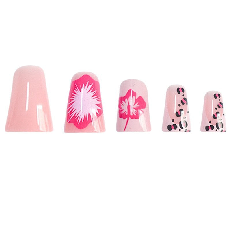 Blumenverziertes Press-On Nagelset Brehn
