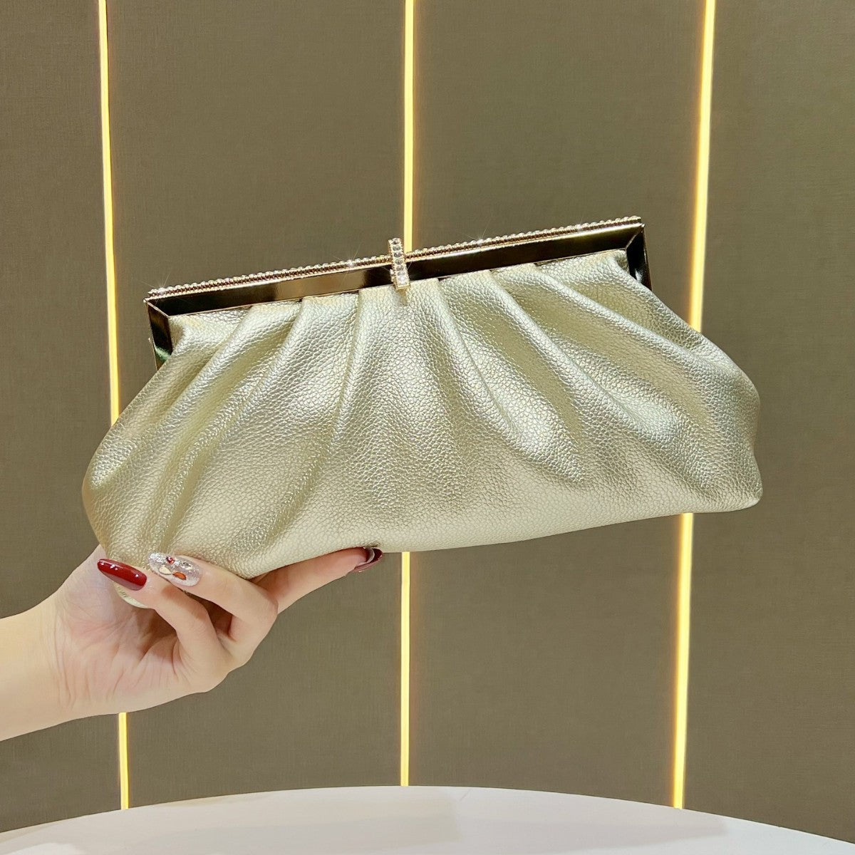 Faltete Texturierte Abend Clutch