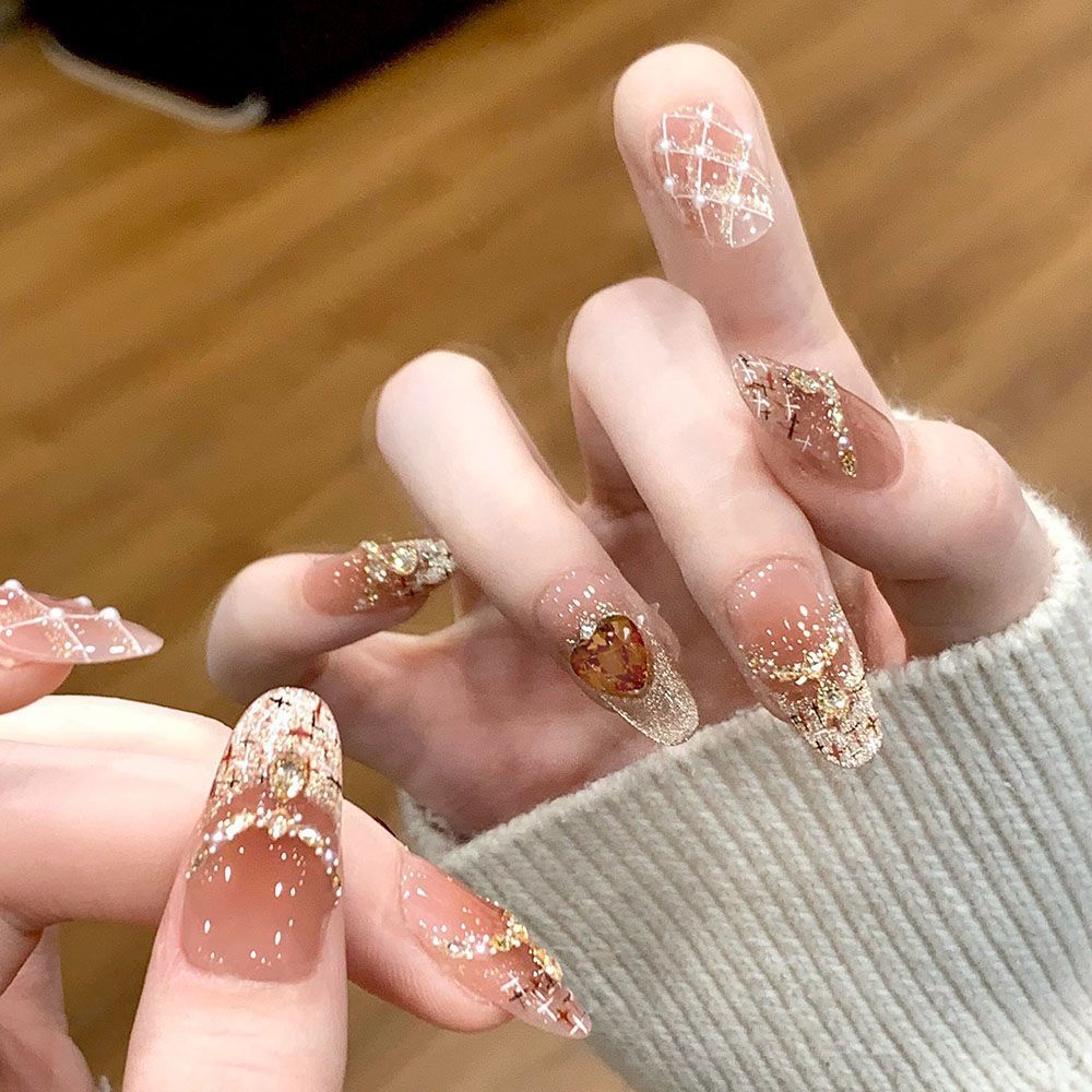 Künstlerisches dekoratives Press-on-Nagelset Brehn