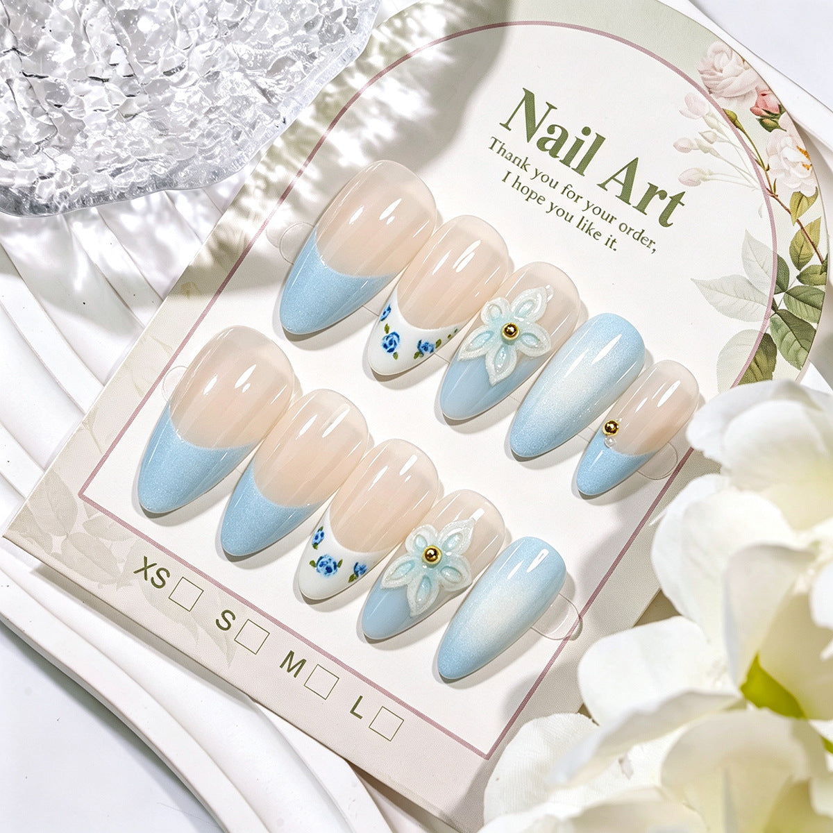 Dekorativer Press-On Nagelkunst Set mit Zubehör