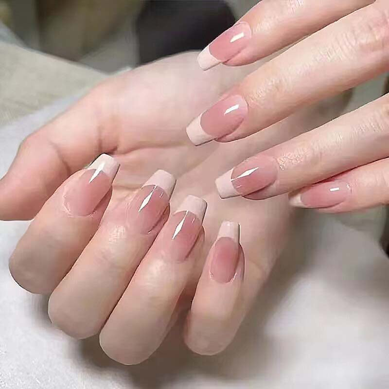 Elegantes französisches Tipp-Acryl-Nagelset