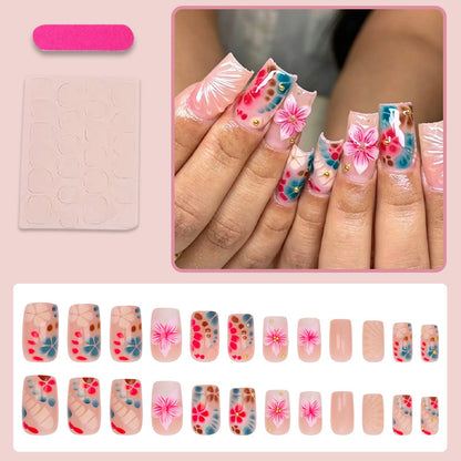 Kunstnagelset mit elegantem, floralem Design Brehn