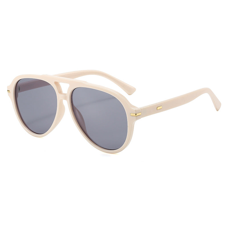 Damen modische Sonnenbrille mit schickem Tortoise-Rahmen Brehn