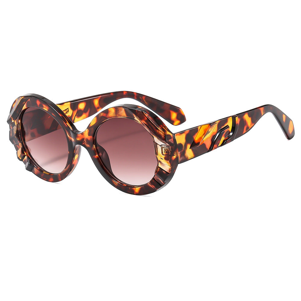 Damen Sonnenbrille mit einzigartigem, strukturiertem Rahmen und schützenden Gläsern Brehn