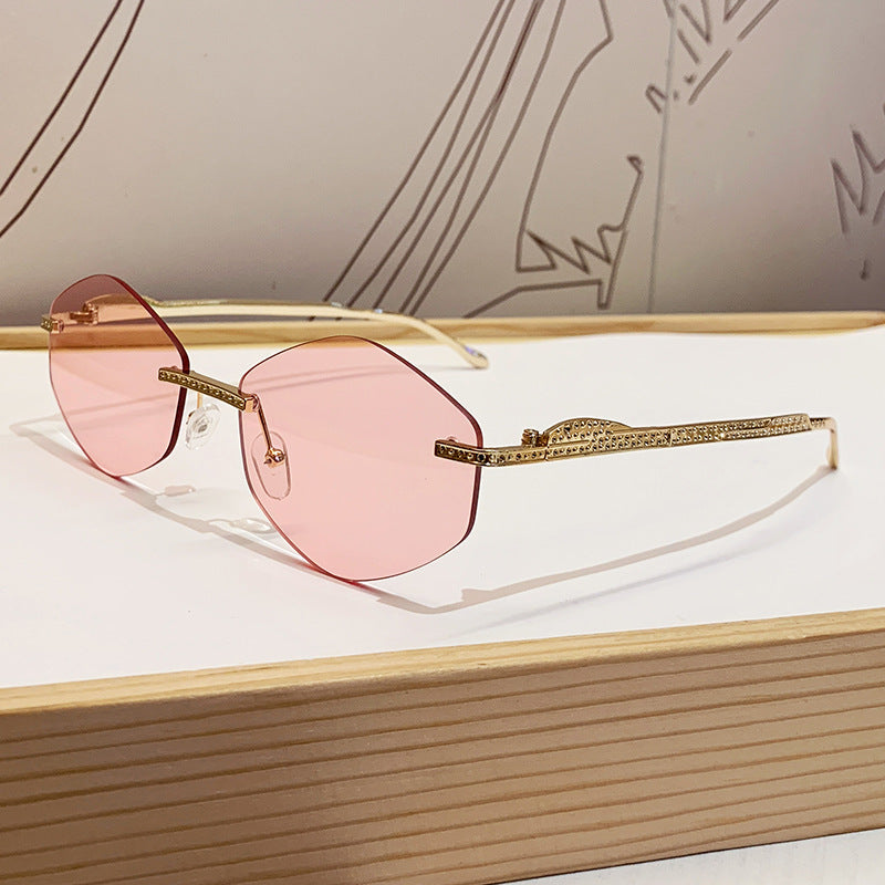 Damen extravagante Sonnenbrille mit funkelnden Akzenten Brehn