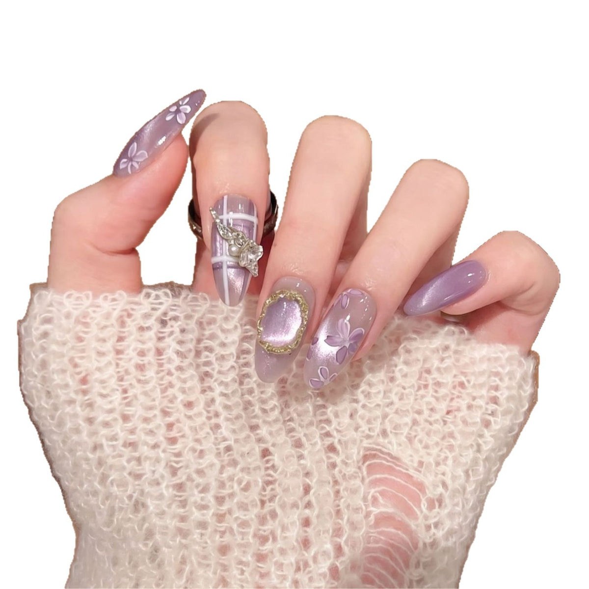 Künstlerisches Press-On-Nagelset mit floralen Akzenten Brehn