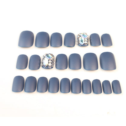 Matte Press-On Nagelset mit Strass-Akzenten Brehn