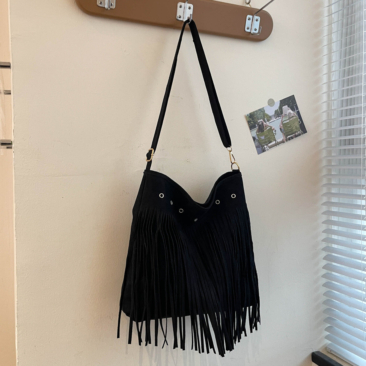 Suede Fringe Schultertasche Brehn