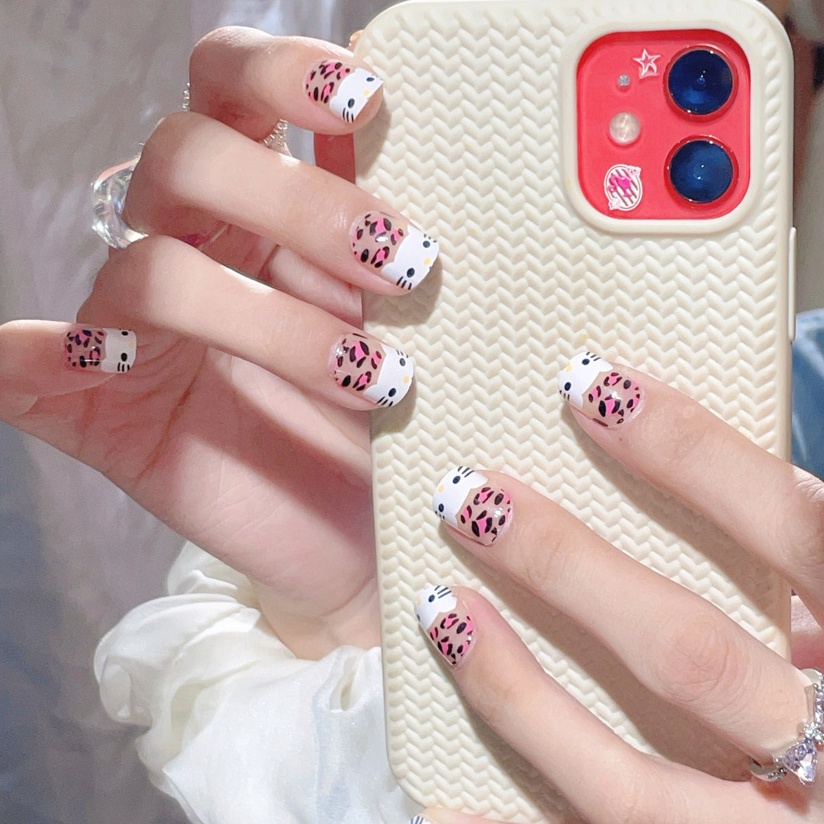Lustiges katzenmotiviertes Press-On-Nagelset