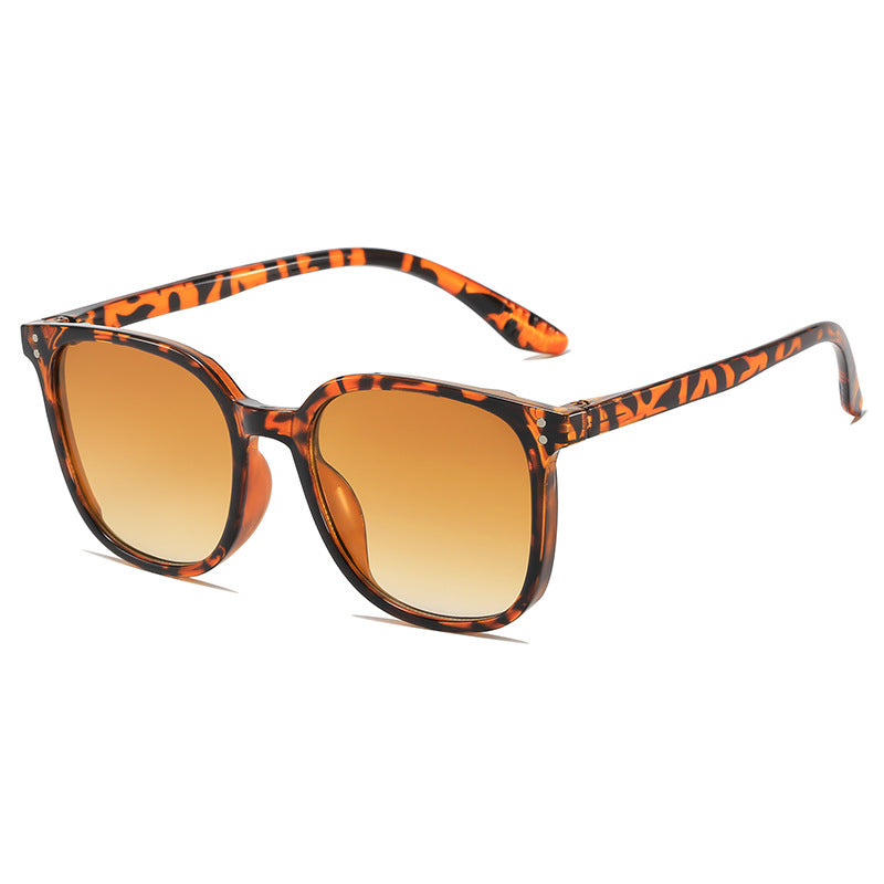 Vintage-inspirierte transparente Rahmen-Sonnenbrille Brehn