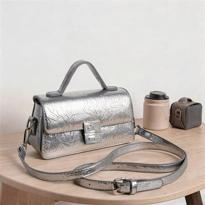 Strukturierte Handtasche
