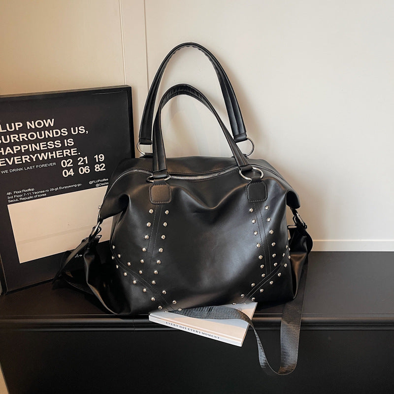 Elegante und Geräumige Handtasche Brehn