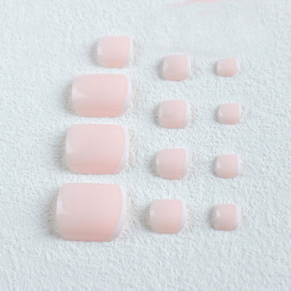 Elegante French Tip Pediküre