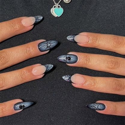 Kunstnagelset mit stilvollem Spinnenmotiv Brehn
