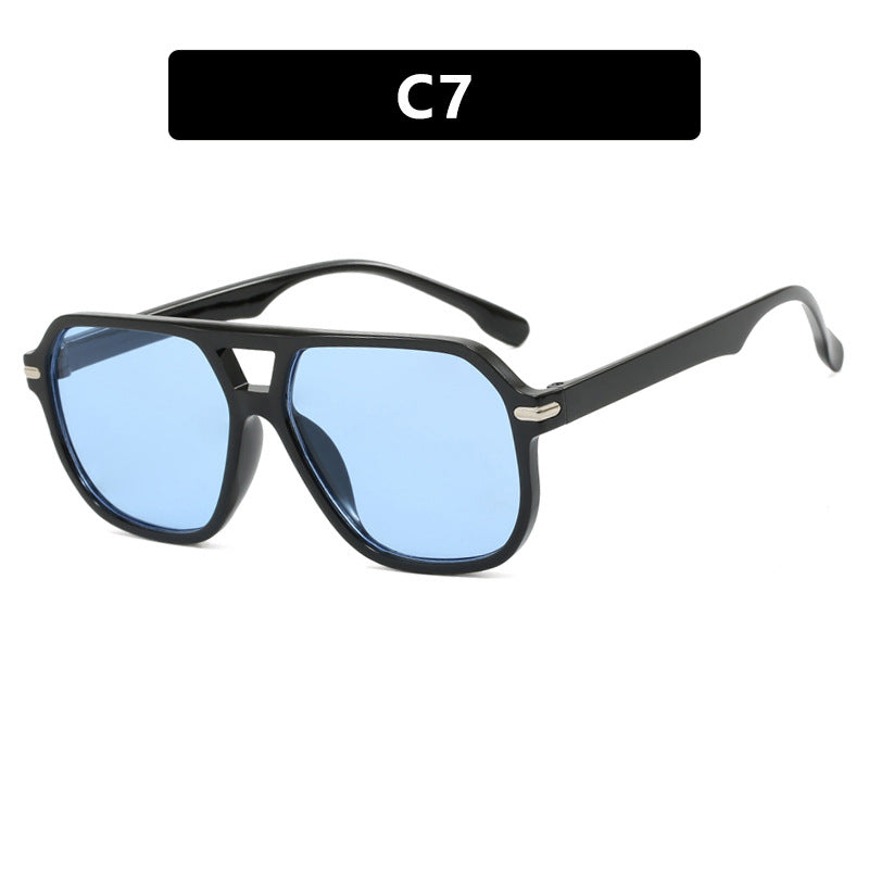 Damen modische Sonnenbrille mit schützendem UV-Filter und stylishen Gläsern Brehn