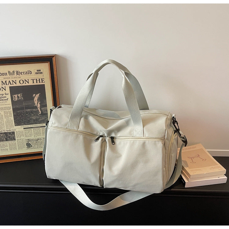 Vielseitige Reisetasche mit mehreren Stauraumfächern Brehn