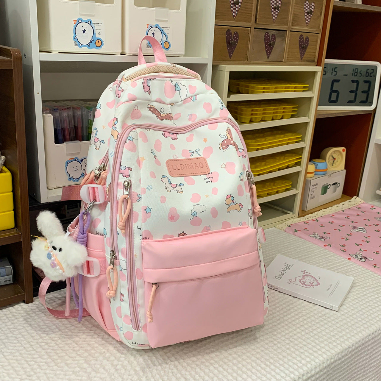 Verspielter Tiergrafik-Rucksack