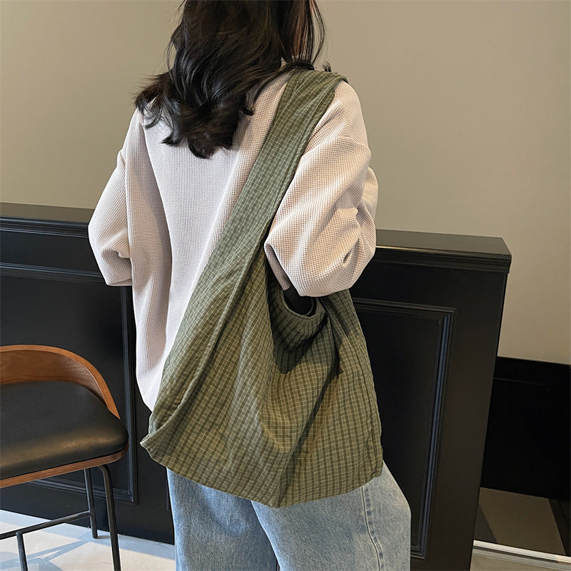 Texturierte Alltags-Hobo-Tasche Brehn