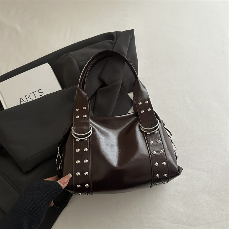 Nieten Strukturierte Handtasche