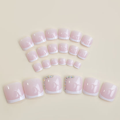 Premium Press-On Nail Set mit eleganten Designelementen Brehn