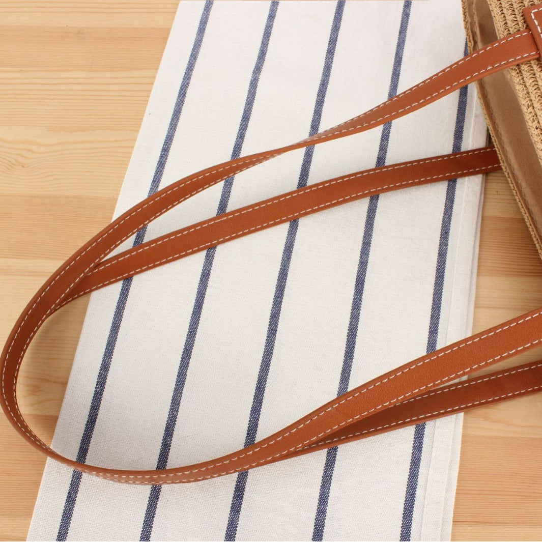 Handtasche Aus Hochwertigem Bastgewebe mit Eleganten Ledergriffen Brehn