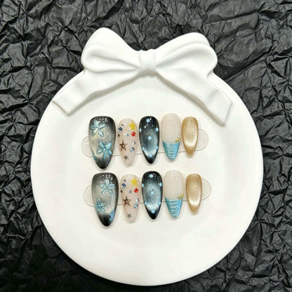 Künstlerisches Nagelkunst-Set mit Design des Sternenhimmels