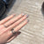 Elegantes Press-On-Nagelkunst-Set mit funkelnden Akzenten Brehn