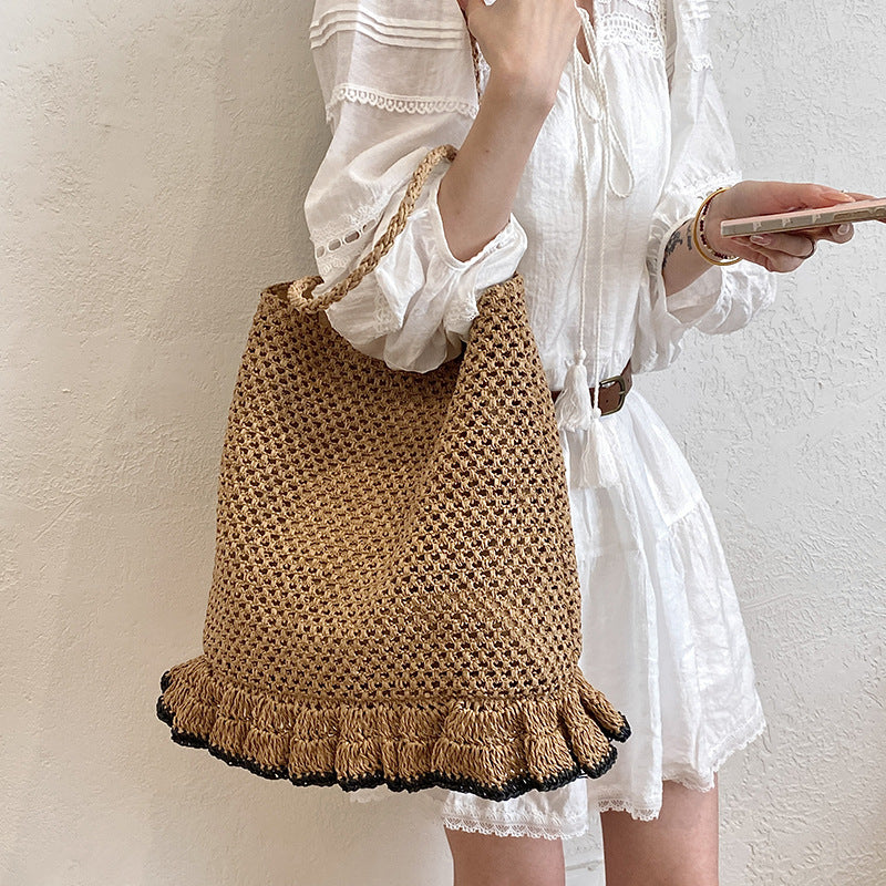 Handgefertigte Basttasche mit Fransigem Saum Brehn