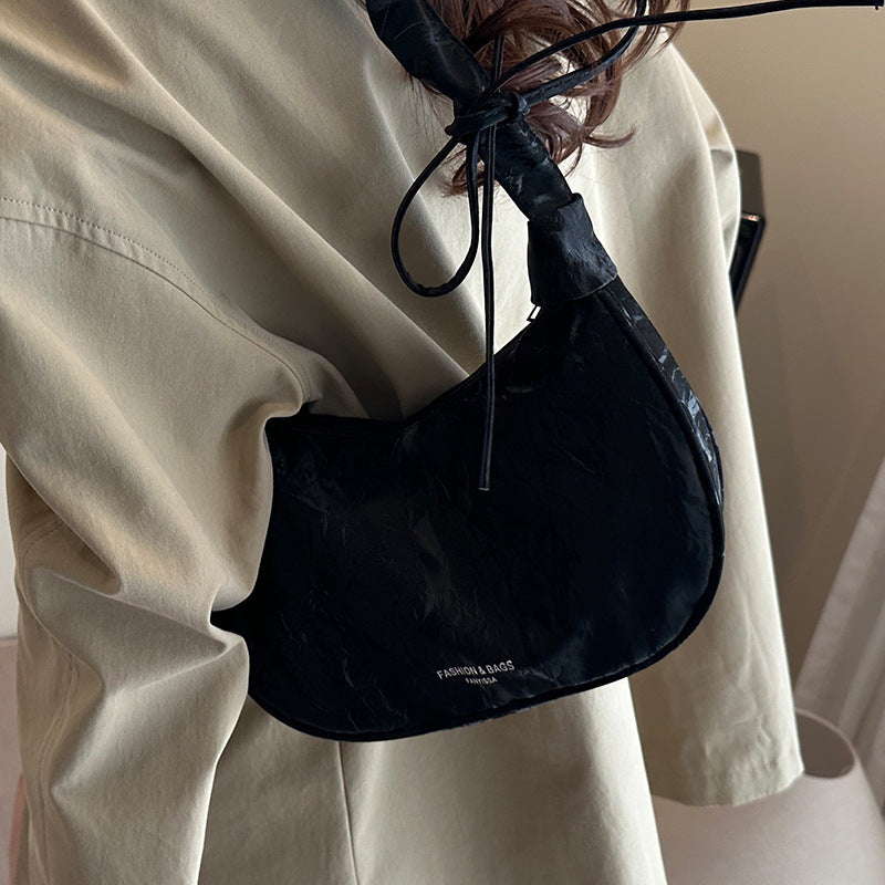 Moderne strukturierte Handtasche