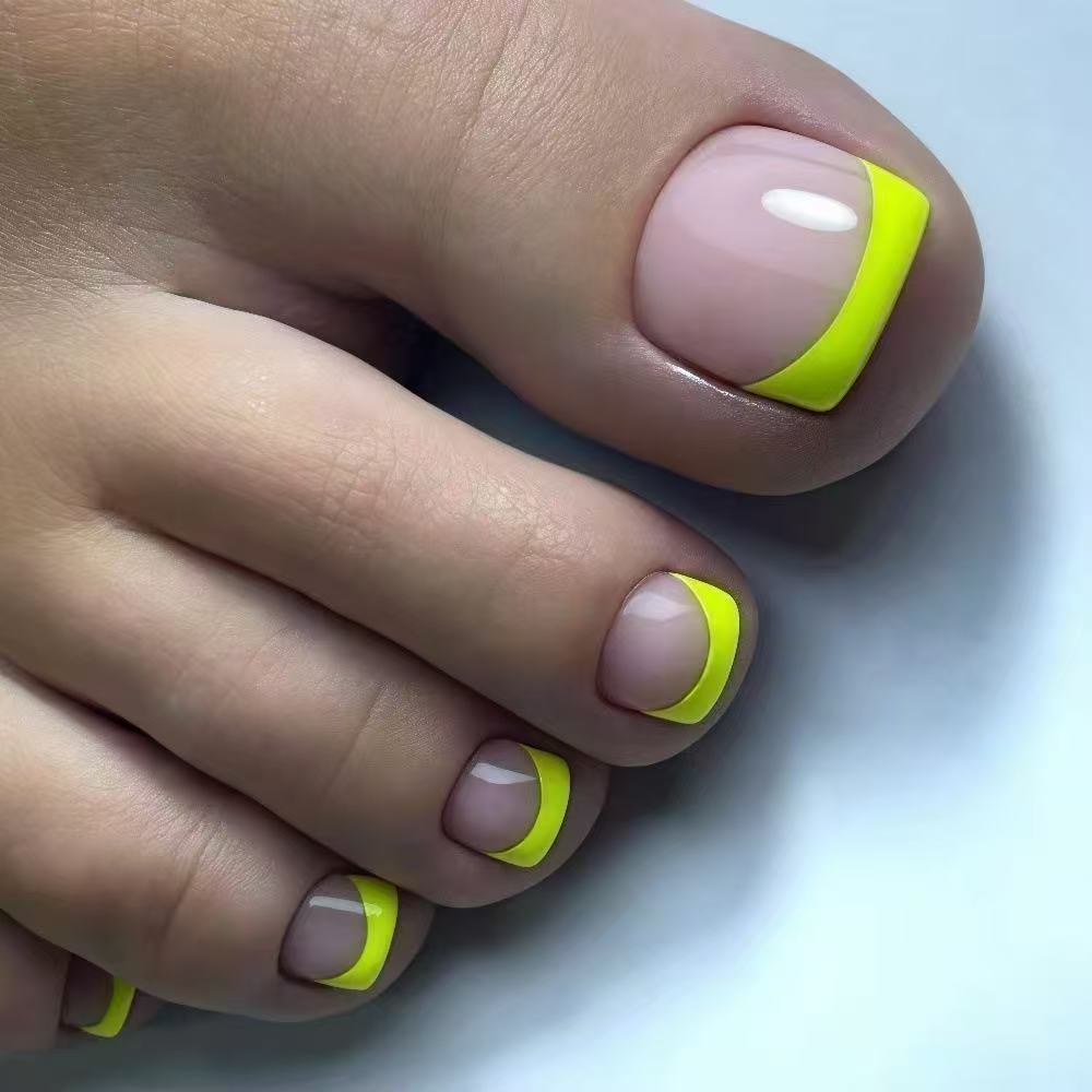 Fußnagelkunst-Set mit Neon-French-Design Brehn