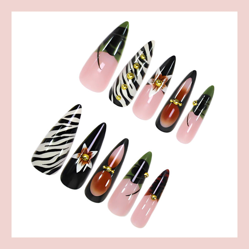 Kunstnagelset mit elegantem Blumen- und Tiermotiv Brehn