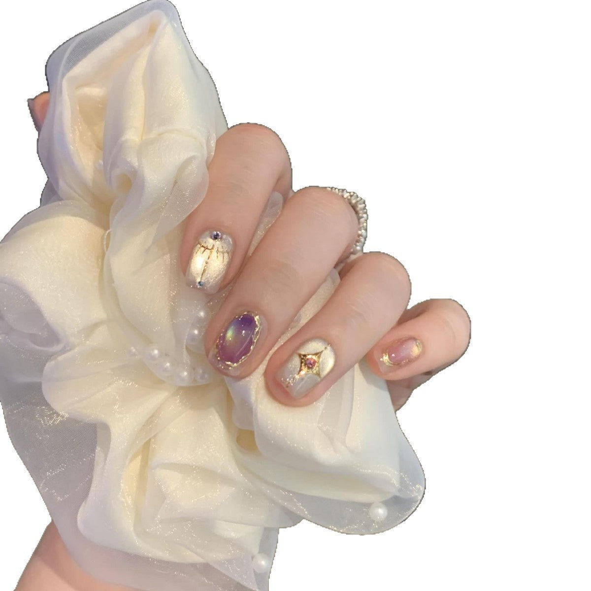 Elegante Kunstnagelset mit Glamourösen Strass- und Glitzerdetails Brehn