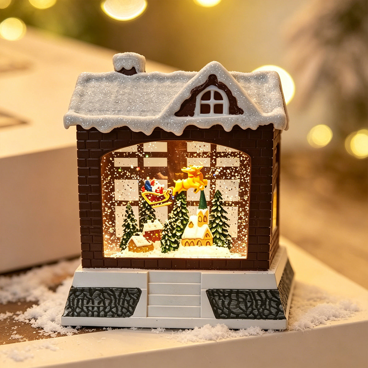 Dekorative Weihnachtslaterne mit Lichtern Brehn