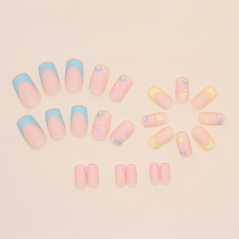 Blumenverzierte Acryl-Nagelspitzen Brehn