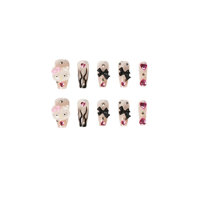 Kunstvolle Nagelverlängerungen mit Hello Kitty und floralen Akzenten Brehn
