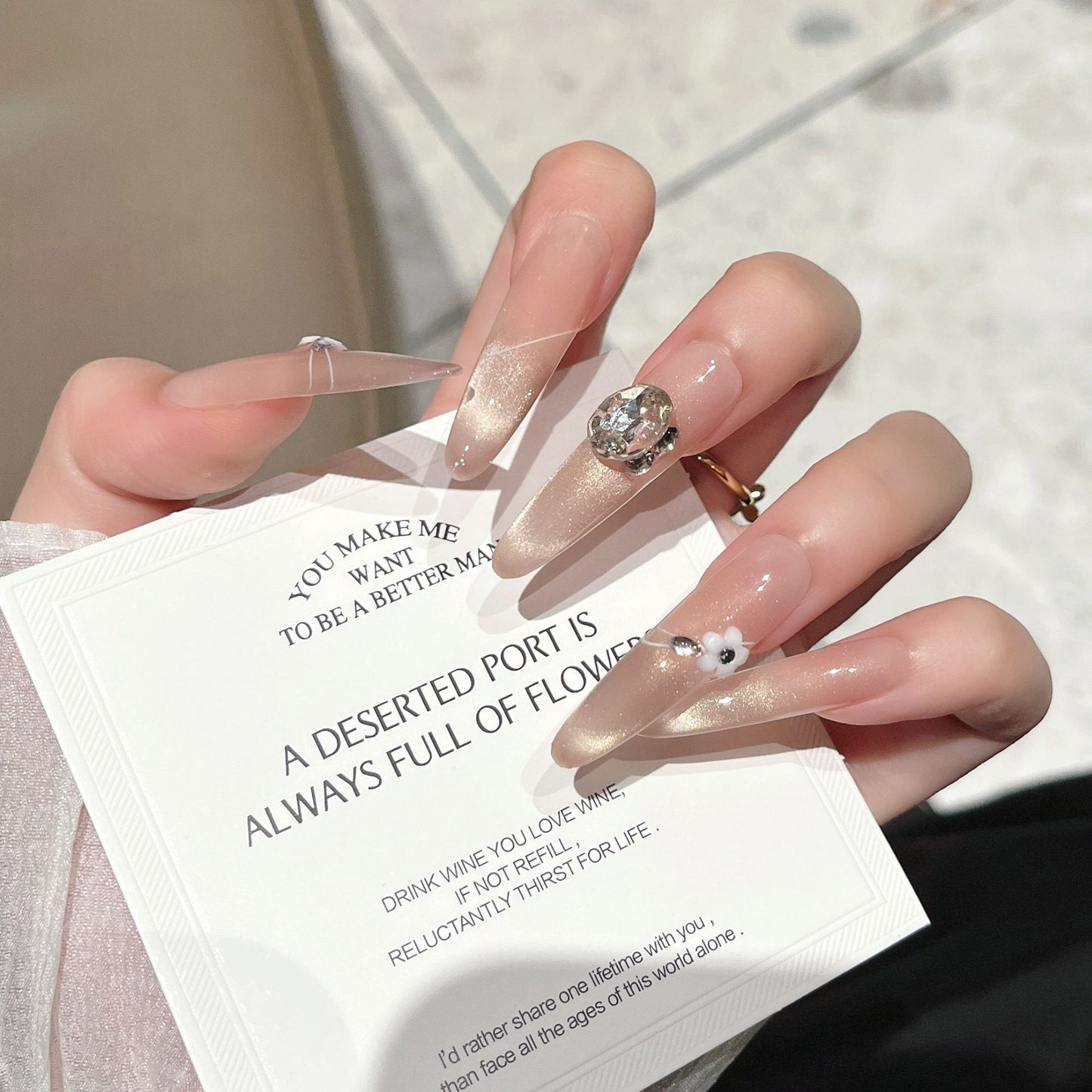 Elegante Acryl Press-On Nagelkunst Brehn