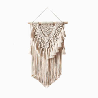 Elegante Makramee Wanddekoration im Boho-Stil