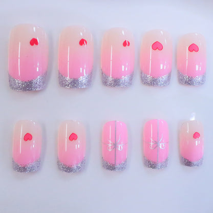Herz-verzierte elegante Nagelkunst-Verlängerungen Brehn