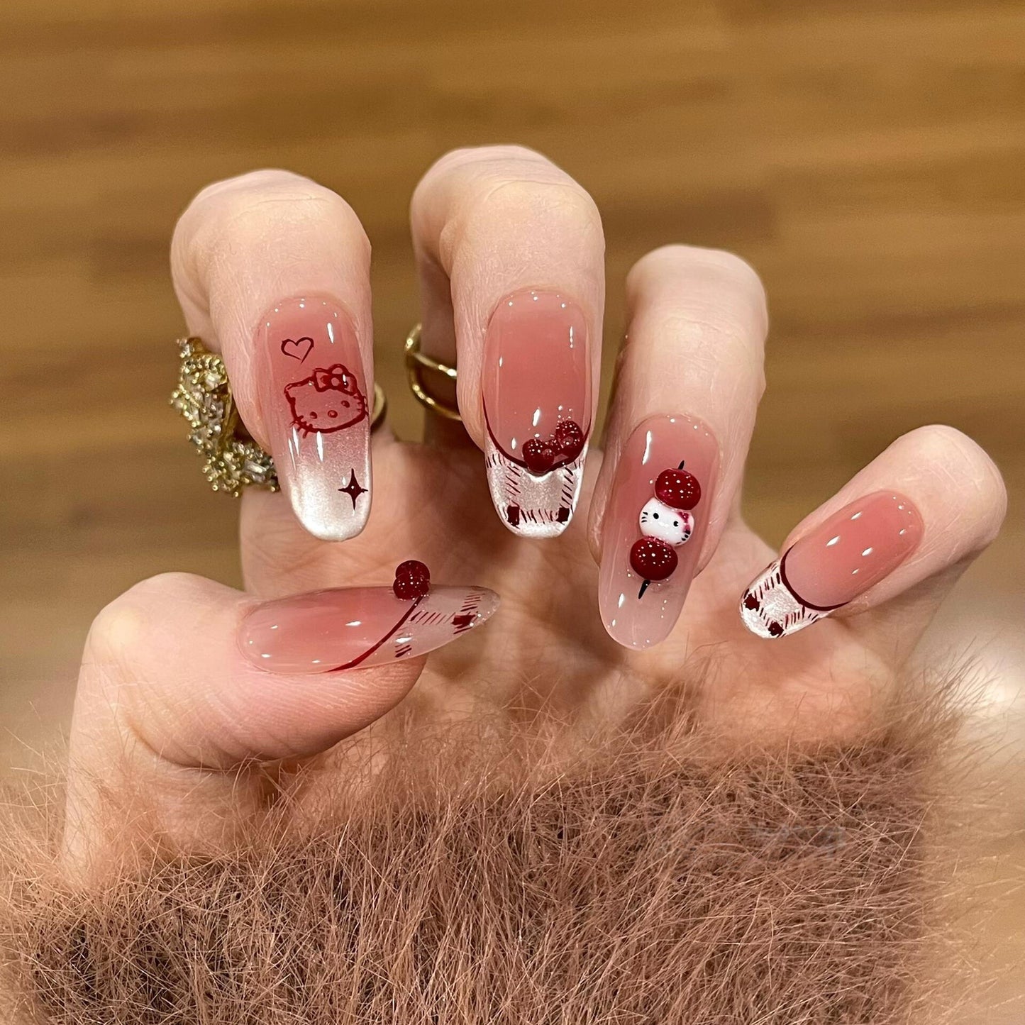 Kunstnägel mit Verspieltem Hello Kitty Design Brehn