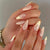 Skulptiertes mandelförmiges Press-On-Fingernagel-Set Brehn