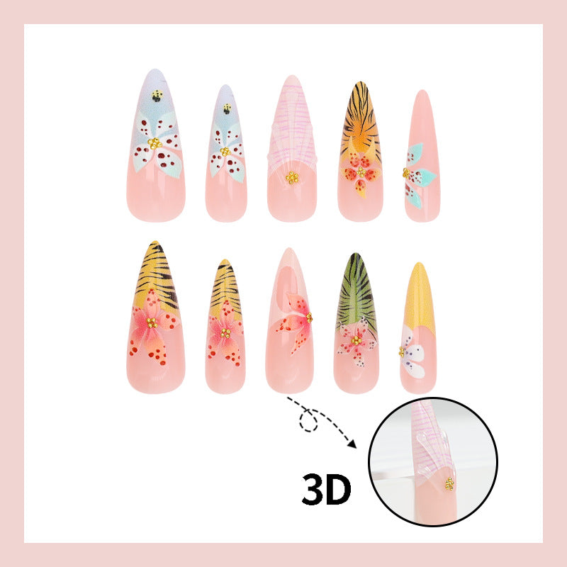 Kunstnagelset mit eleganten floralen Designs Brehn